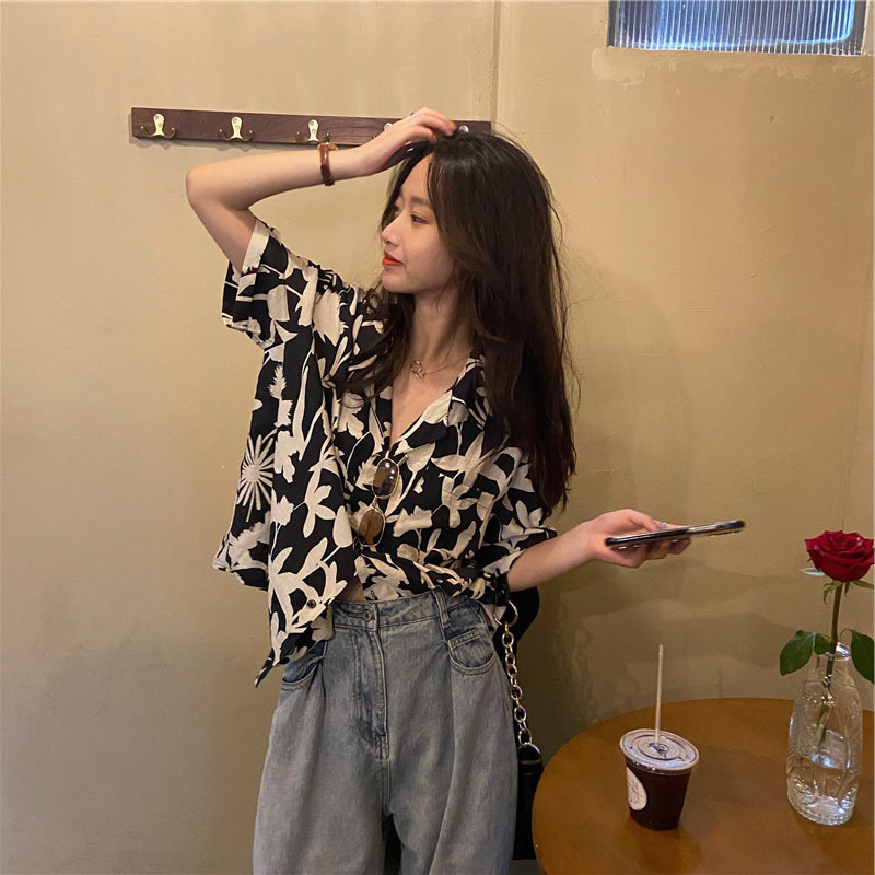 Picture of Salt vintage Platycodon grandiflorum printed shirt women's summer Hong Kong style chic gentle design Harajuku BF style half sleeve shirt fashion