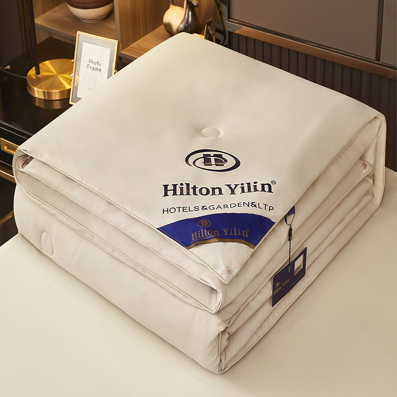 Picture of Hilton Doubletree Silk Cotton Quilt Hotel Feather Velvet Spring, Autumn and Winter Quilt Core Can Be Used in All Seasons, Same Style as Hotel Quilt