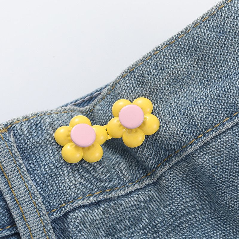 Picture of Chinese Knot Waist Buckle Pair Buckle Flat Bottom Removable Nail-free Seam-free Button Girl's Trouser Skirt Waist Size Change Artifact