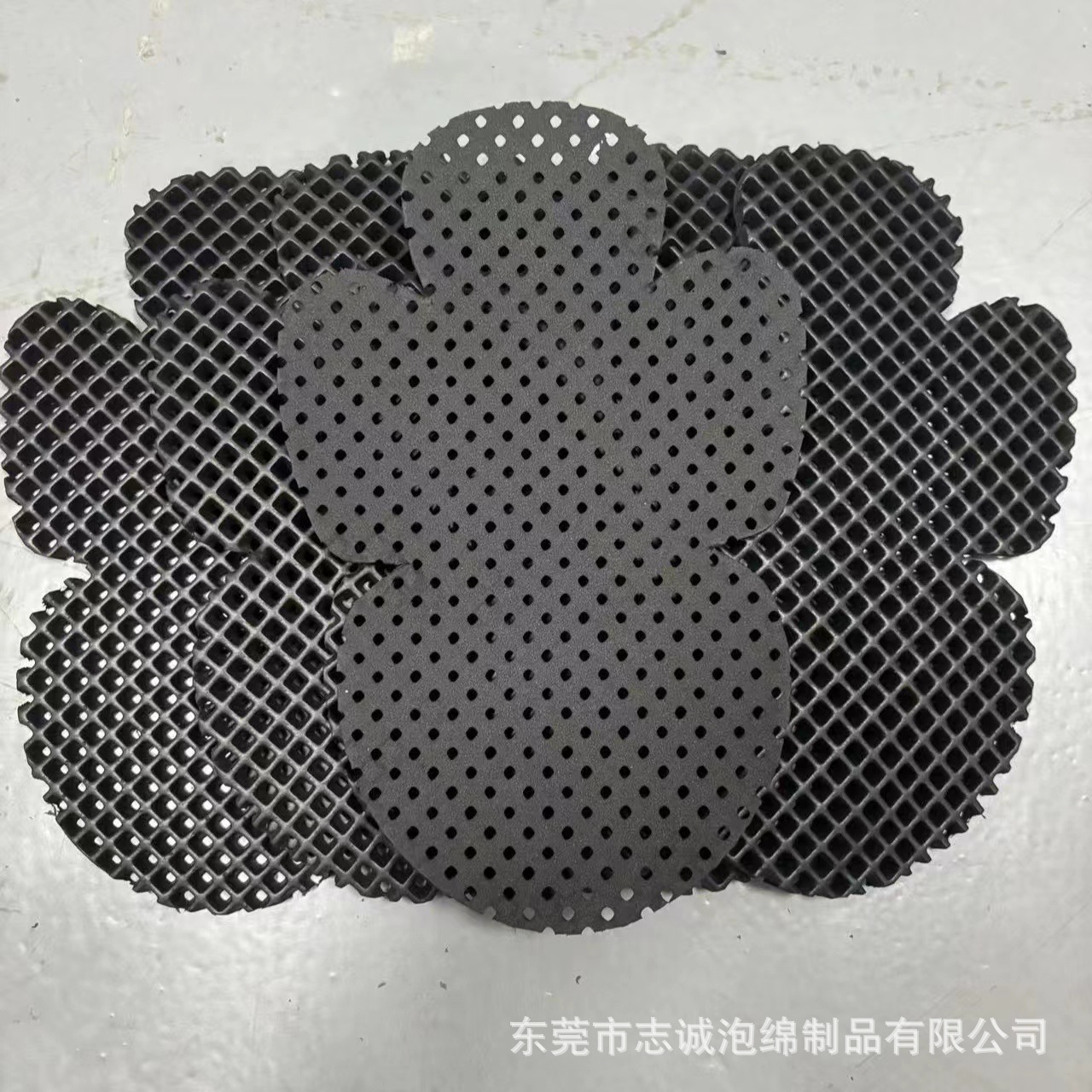 Cross-border export of EVA hot press elbow pads knee pads sports clothing built-in sponge pads pad black mesh material
