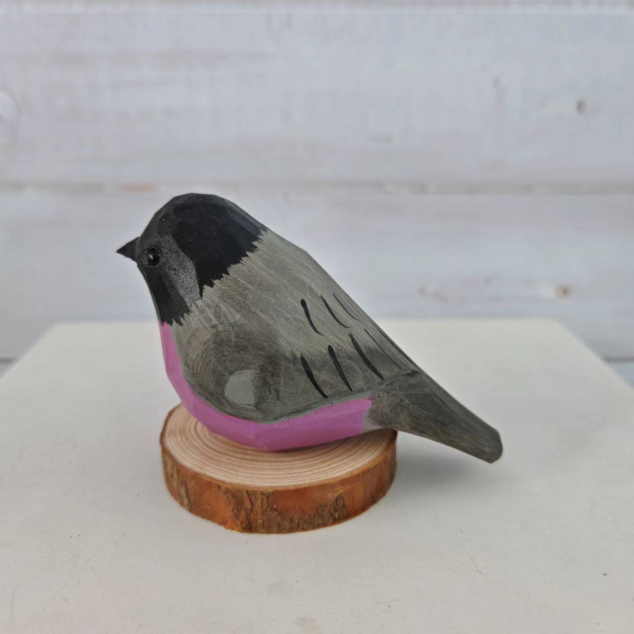 Picture of Bird Wood Carved Ornaments Cute Children's Toys Birthday Gift Hand Carved Colored Healing Desktop Ornaments Animals