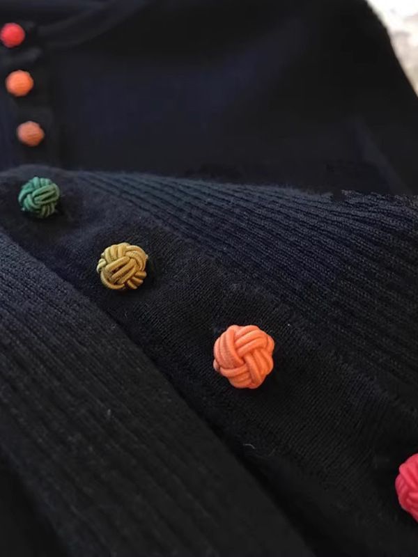 This little shirt is too beautiful! 30 cashmere 70 wool ~ Chinese color button round neck sweater coat