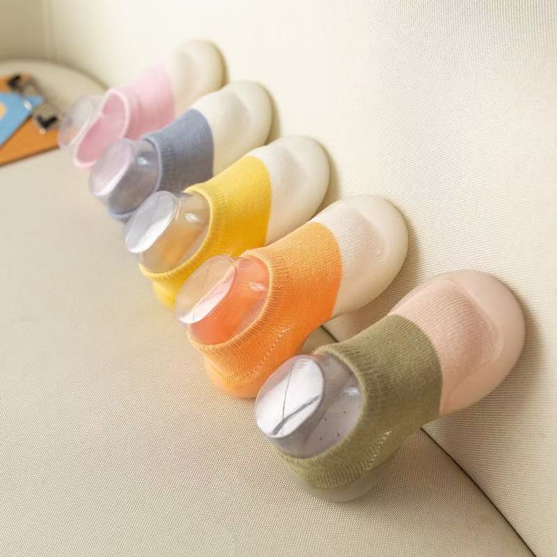 New Infants and Young Children Breathable Floor Socks Toddler Shoes for Men and Women Baby Early Education Shoes and Socks Soft Bottom Socks Shoes Indoor