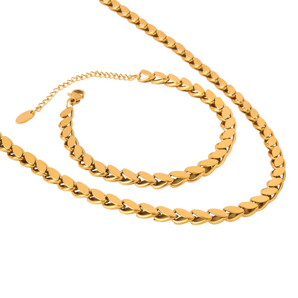 European and American hip hop exquisite temperament bracelet female fashion titanium steel jewelry online celebrity ins horizontal pattern couple necklace wholesale