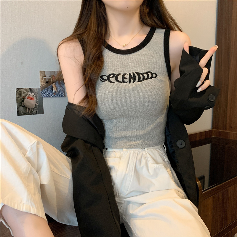 Picture of Camisole Women's Inner Wear 2025 Summer Short Style Navel-Baring Fashionable Slim Sexy Outer Wear Sleeveless Student Top Trendy