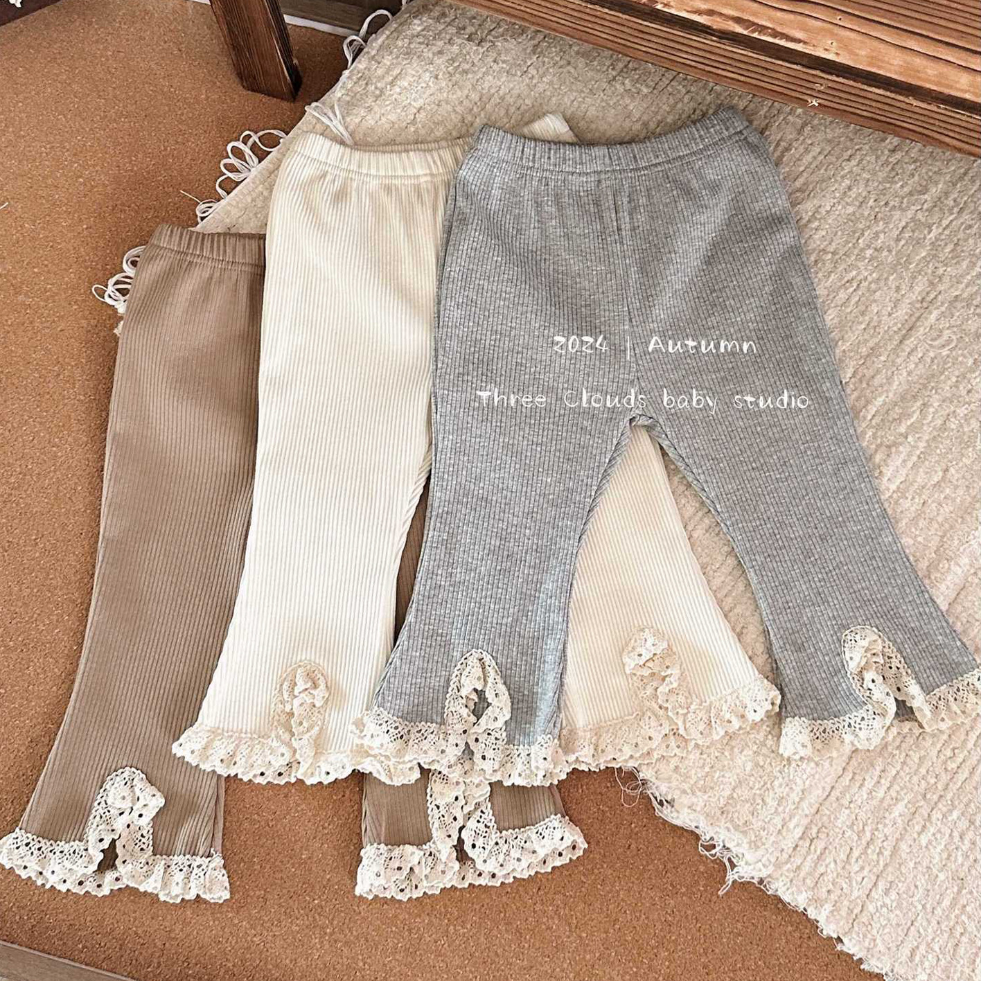 Picture of Infants and Young Children Early Autumn and Winter Baby Girl Korean Style Slightly Flared Lace Pants Elastic Pit Strips Versatile Pure Color Bell-Bottom Pants