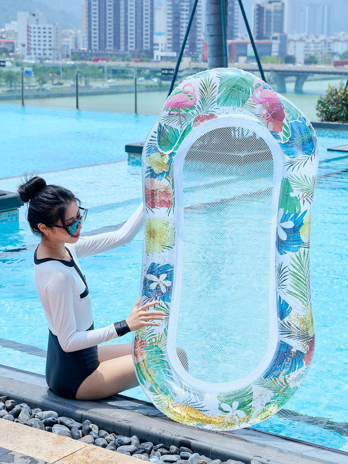 Cross-border Internet Celebrant Inflatable Flamingo Floating Bed Swimming Ring Water Play Toy Backrest Recliner Sunlight Bath Floating Row