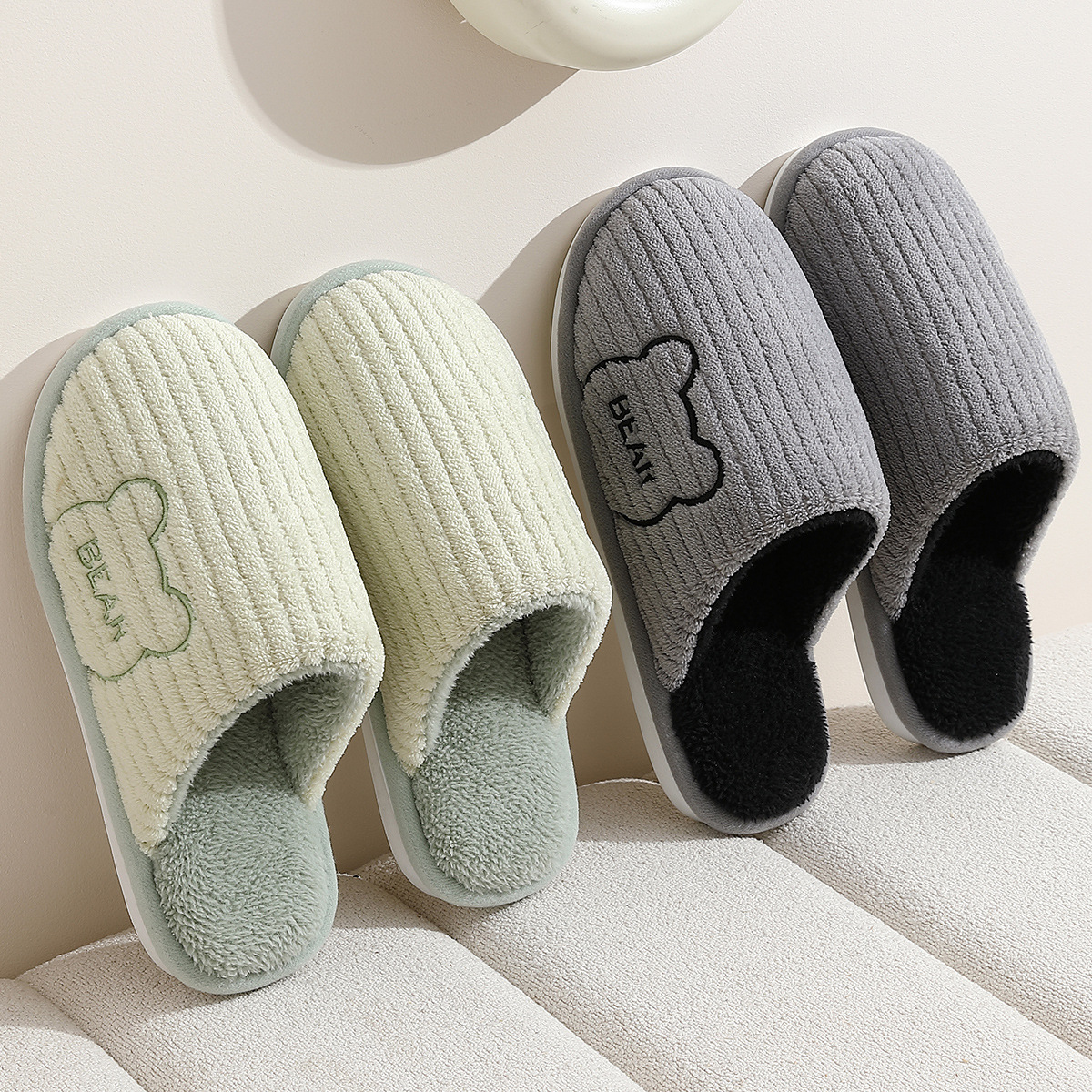 Picture of Cartoon Cotton Slippers for Men in Autumn and Winter Indoor Home Furry Slippers Thick-Soled Warm Home Non-Slip Cotton Shoes for Women Wholesale