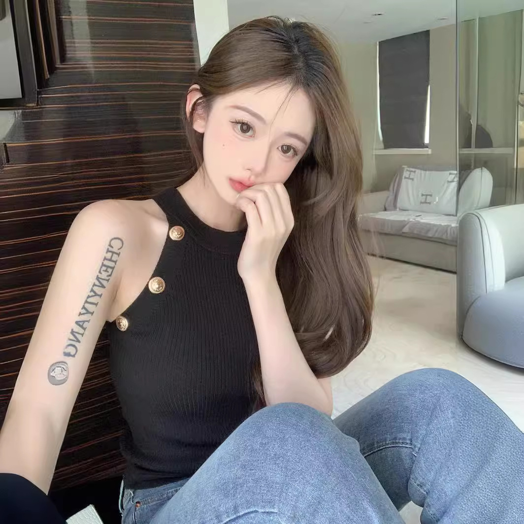 Picture of Cross-border 2024 New Sleeveless Halter Camisole Women's Sexy Sweet and Hot Slim-fit Short Navel Top Trendy Foreign Trade
