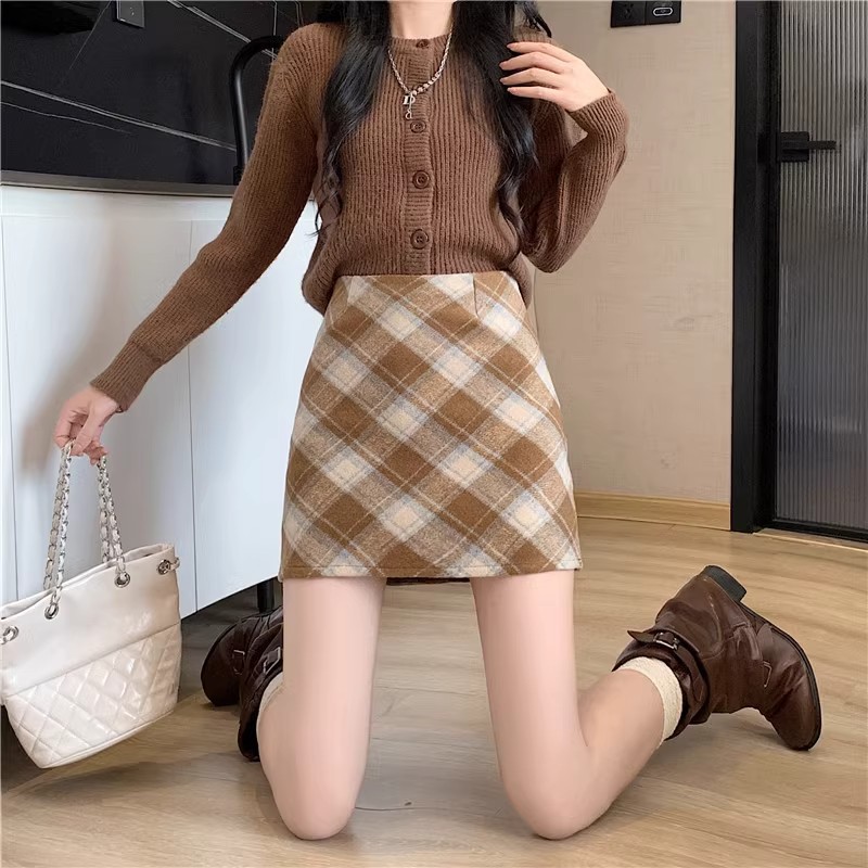 Plaid Trendy One-Step Skirt A-Line Skirt Short Skirt High Waist Hip Skirt Skirt Women's New Woolen Autumn and Winter 2024