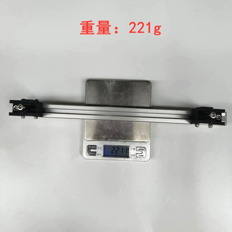 Picture of Badminton racket manual pull wire threading frame racket system