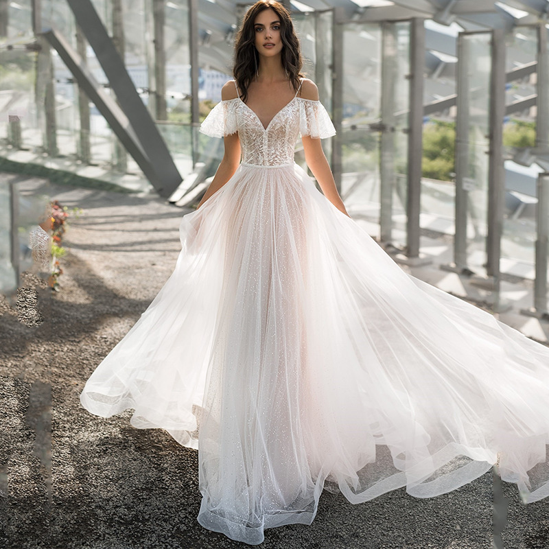 Picture of 2025 New Large Size Wedding Dress Slim Fit Shoulder Floor-Length Fat Man Lace Flower One Shoulder Women