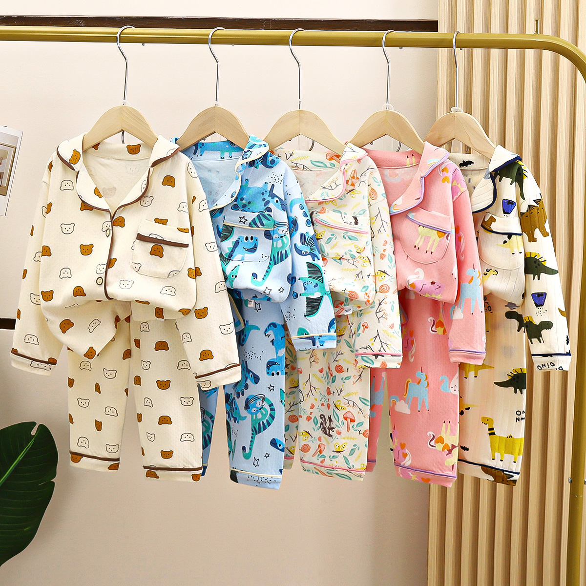 Picture of Cotton Children's Pajamas Spring and Autumn Lapel Long-sleeved Boys' Home Clothes suit Loose Big Children's and Girls' Air-conditioning Clothes