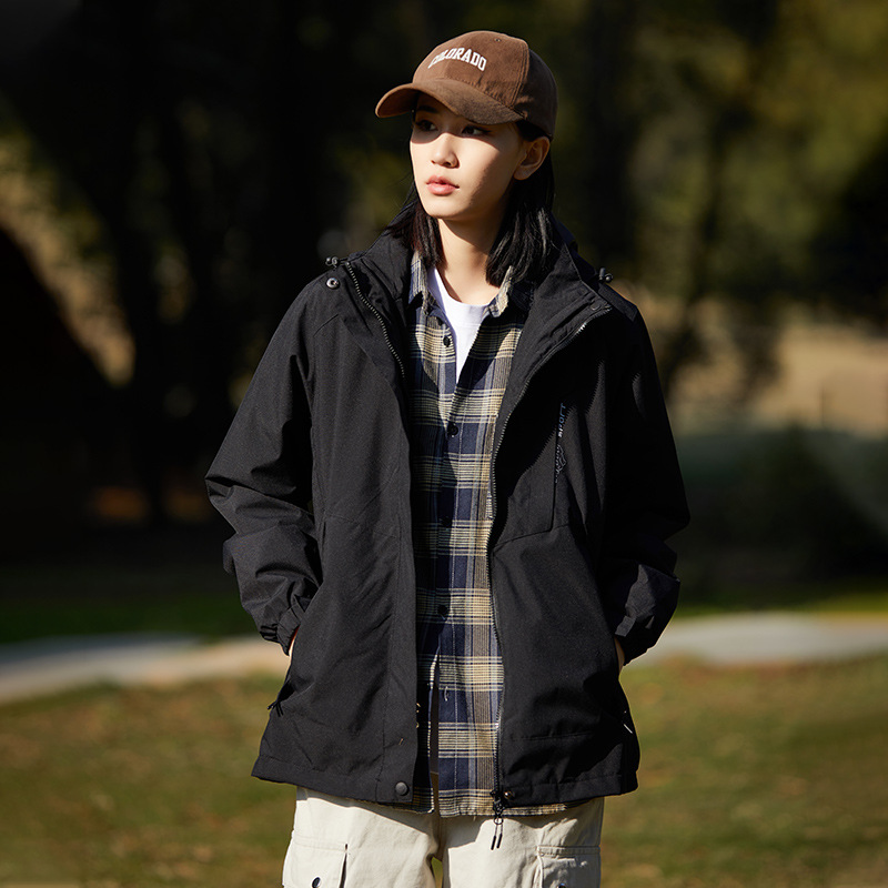 Picture of Outdoor assault clothing three-in-one women's windproof water-splashing lovers single-layer thin mountaineering jacket men's wholesale