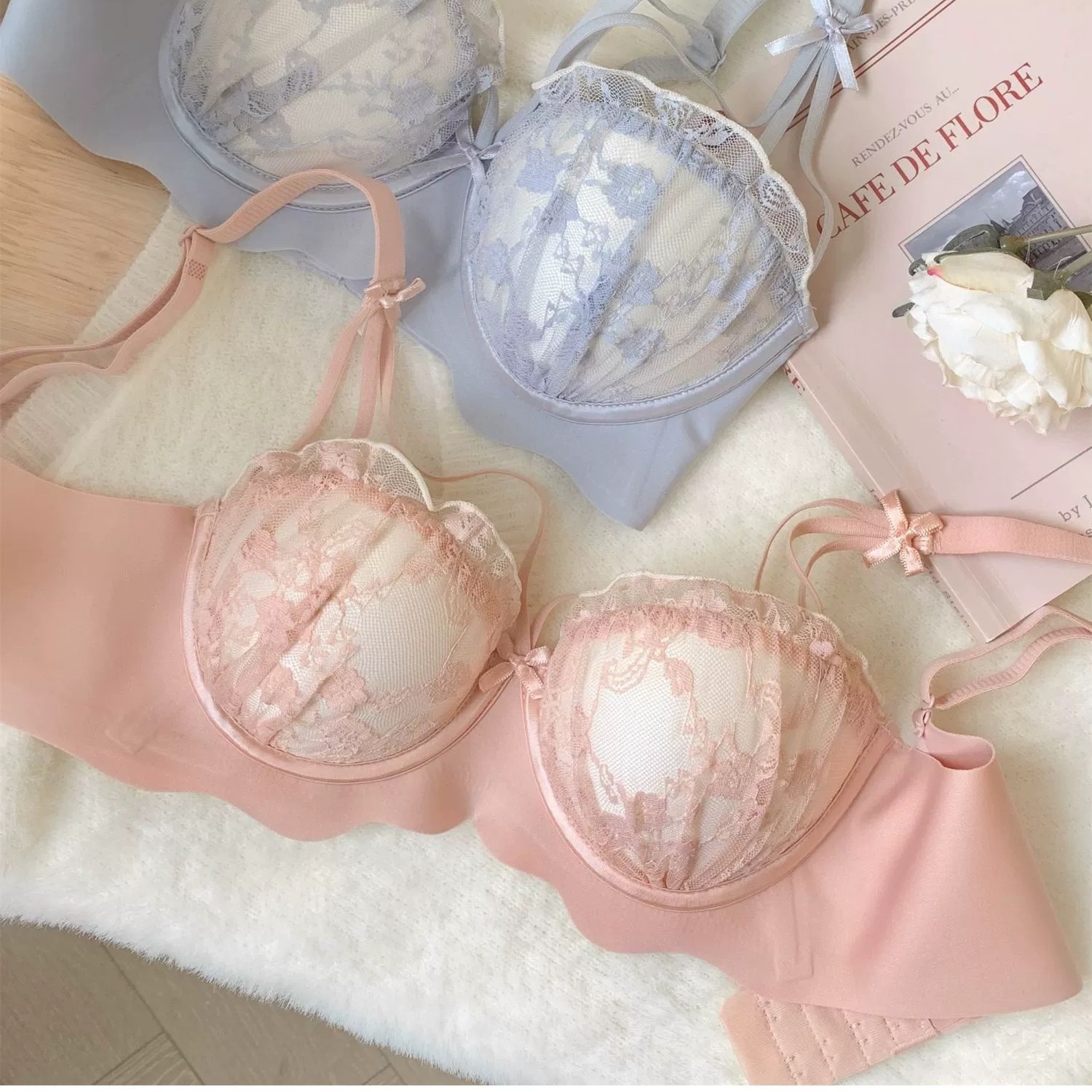 Girl's Bra Small Chest Push-up No Steel Rings Underwear Women's Crescent Cup Anti-sagging Pure Pink Lace Bra