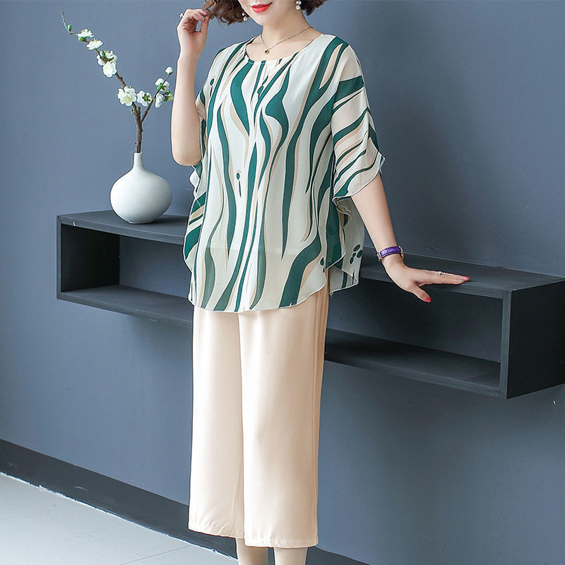 Picture of Middle-aged and elderly mother's two-piece summer 40-50 year old chiffon shirt women's top summer foreign style women's suit 60