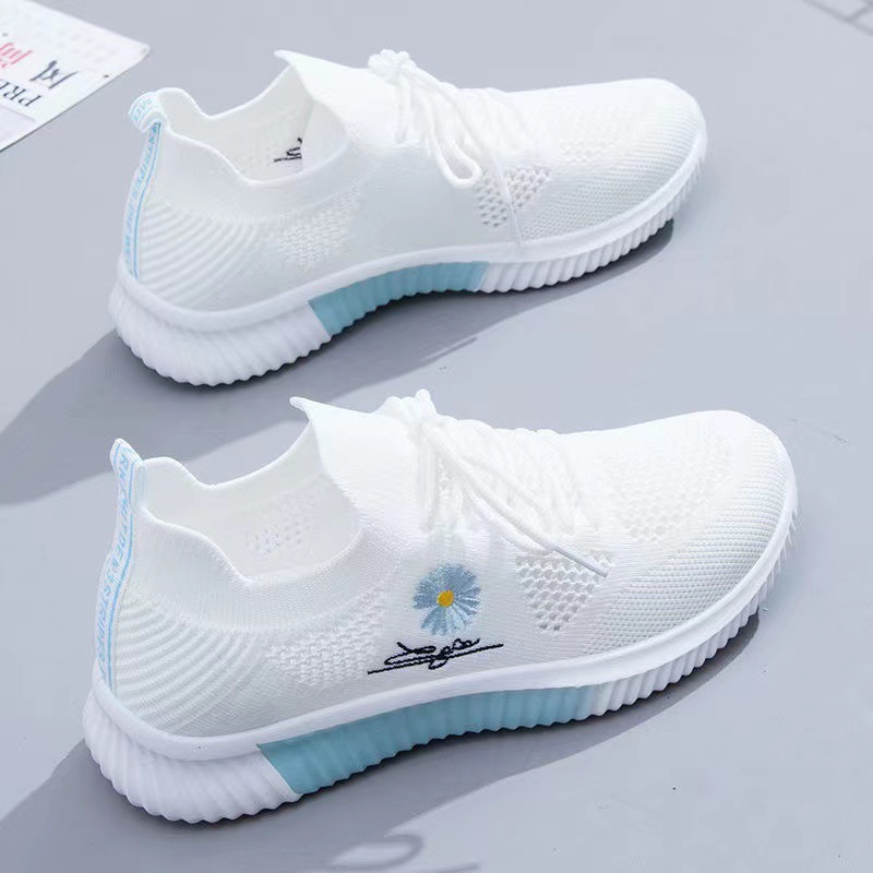 Picture of New Spring and Summer Women's Fly-Knit Sports Shoes, Fashionable and Versatile Running Shoes, Mesh Breathable Casual Female Students