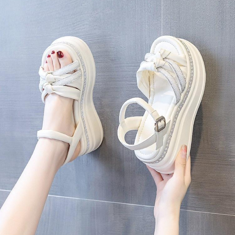 Internet Celebrity Inner Height Increasing Heel Sandals for Women 2025 New Summer Super Hot Wedge Heel Platform Thick Sole Beach Fashion