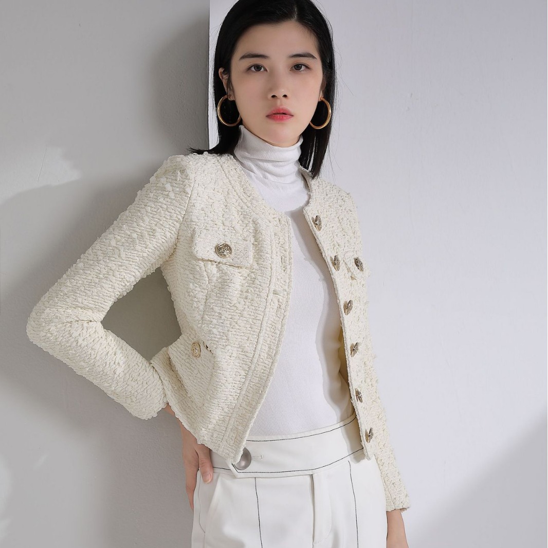 Gu'er high-end clothing waist-tight age-reducing temperament commuter short beige intellectual round neck collar woven thickened coat