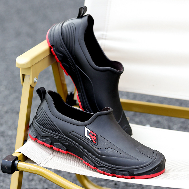 Low-top men's rain shoes outdoor waterproof lazy one-step men's overshoes PVC lightweight non-slip men's rubber shoes water shoes