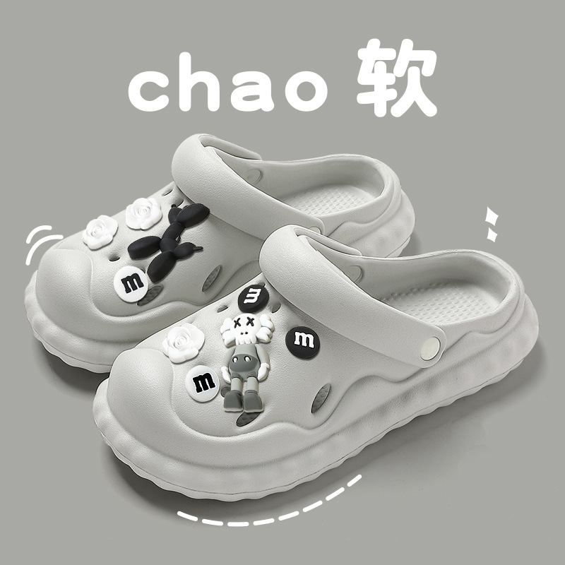 Picture of New Croc Shoes Women's 2025 Summer Outerwear Thick-Soled Internet Celebrity Beach Shit-Feeling Baotou Half Sandals Women's Summer