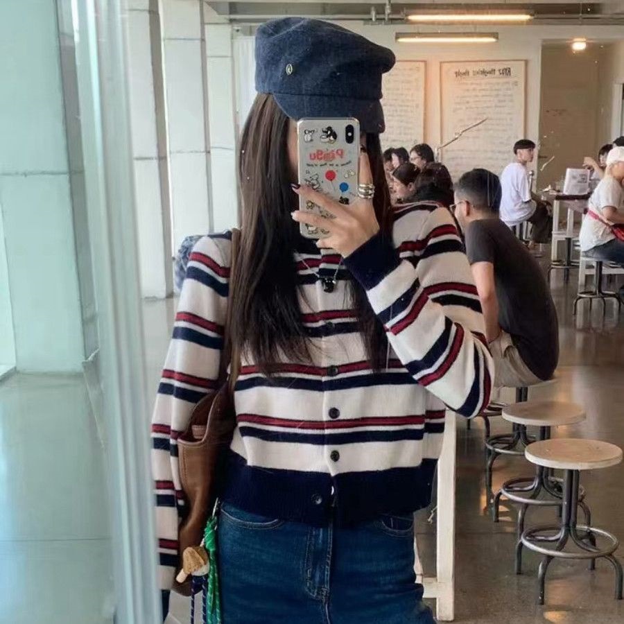 Picture of Striped knitted cardigan sweater women's 2025 fall/winter new contrasting chic Korean small cropped jacket top