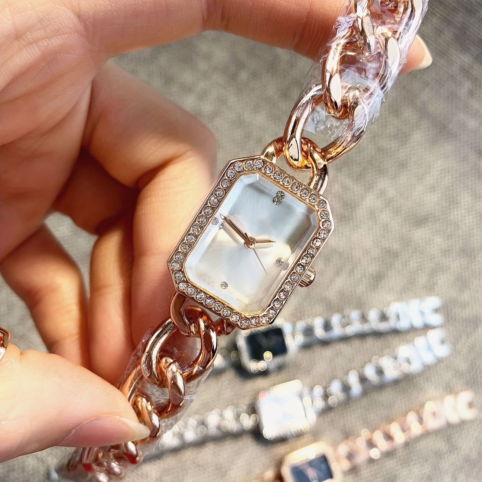 Live with Goods Hot Selling Chain Decorative Women's Bracelet Watch Distinctive Square Small Dial All-match Chanel Style Women's Watch
