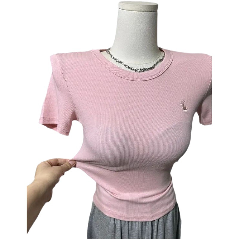 This issue of Wang fried ~ small round neck rabbit embroidery short sleeve T-shirt women's summer new slim all-match base shirt top
