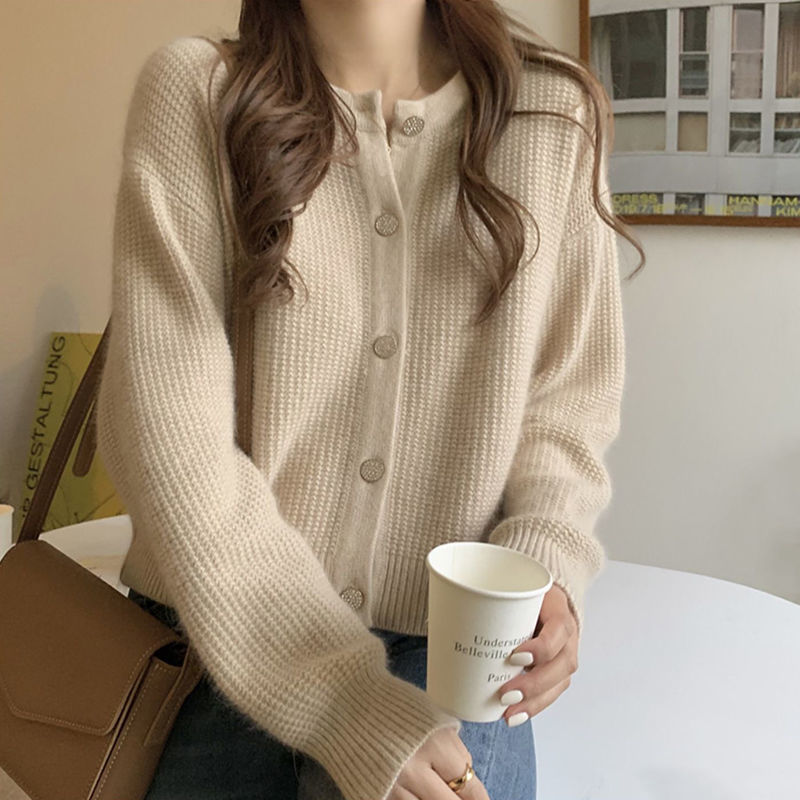 Internet celebrity gentle style sweater coat women's short round neck top outer wear retro Hong Kong style small knitted cardigan fashion