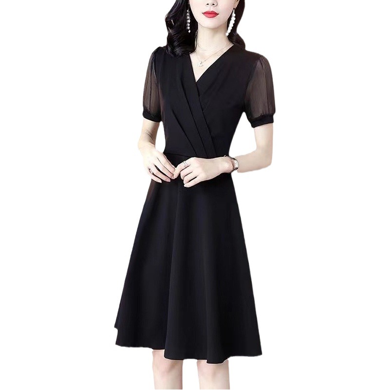 2024 Summer new black dress women's high-end elegant slim fit slimming A- line dress Hepburn style small black dress