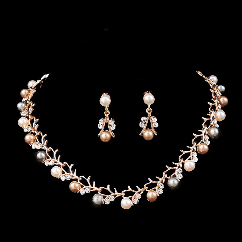 Picture of Cross-border e-commerce for fashion alloy flowers diamond pearl necklace earrings bracelet jewelry suit three-piece set