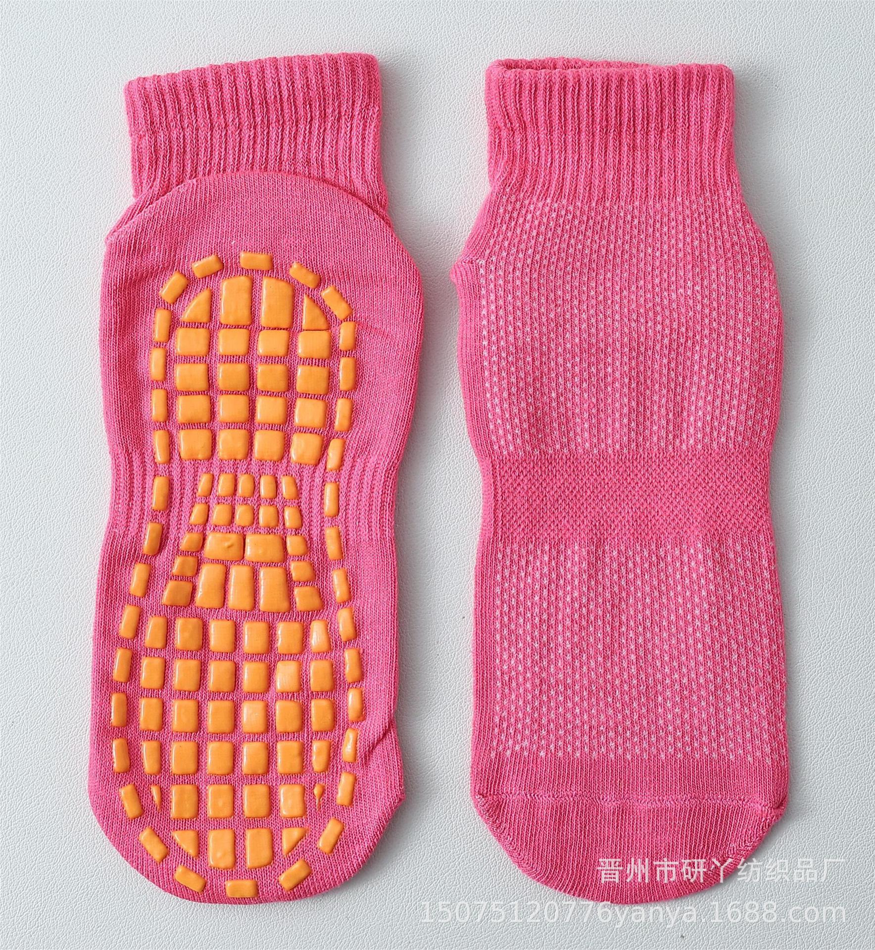 Picture of Factory wholesale trampoline socks dispensing non-slip socks floor socks children's playground early education adult yoga socks