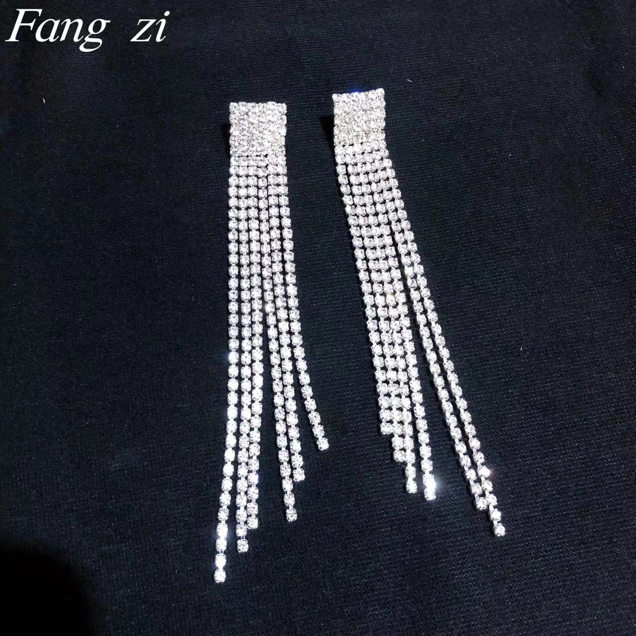 Simple Long-flow Su Man Diamond Claw Chain Earrings European and American Fashion Light Luxury Super Flash Rhinestone Earrings Distinctive Women's earring