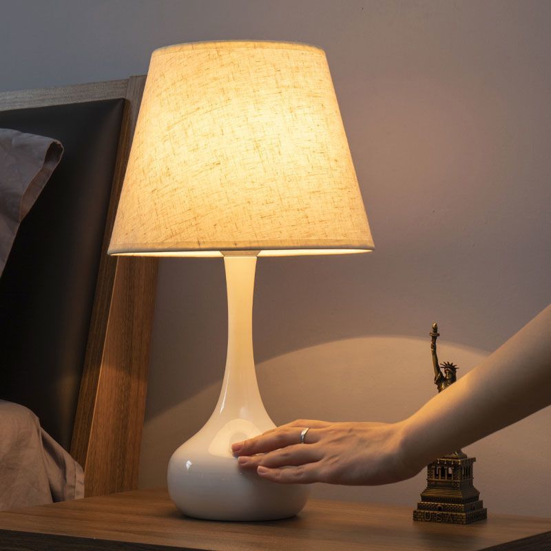 Desk Lamp Bedroom Bedside Lamp Nordic American Style Living Room Modern Simple European Style Home Warm Creative Remote Control Bedside Table