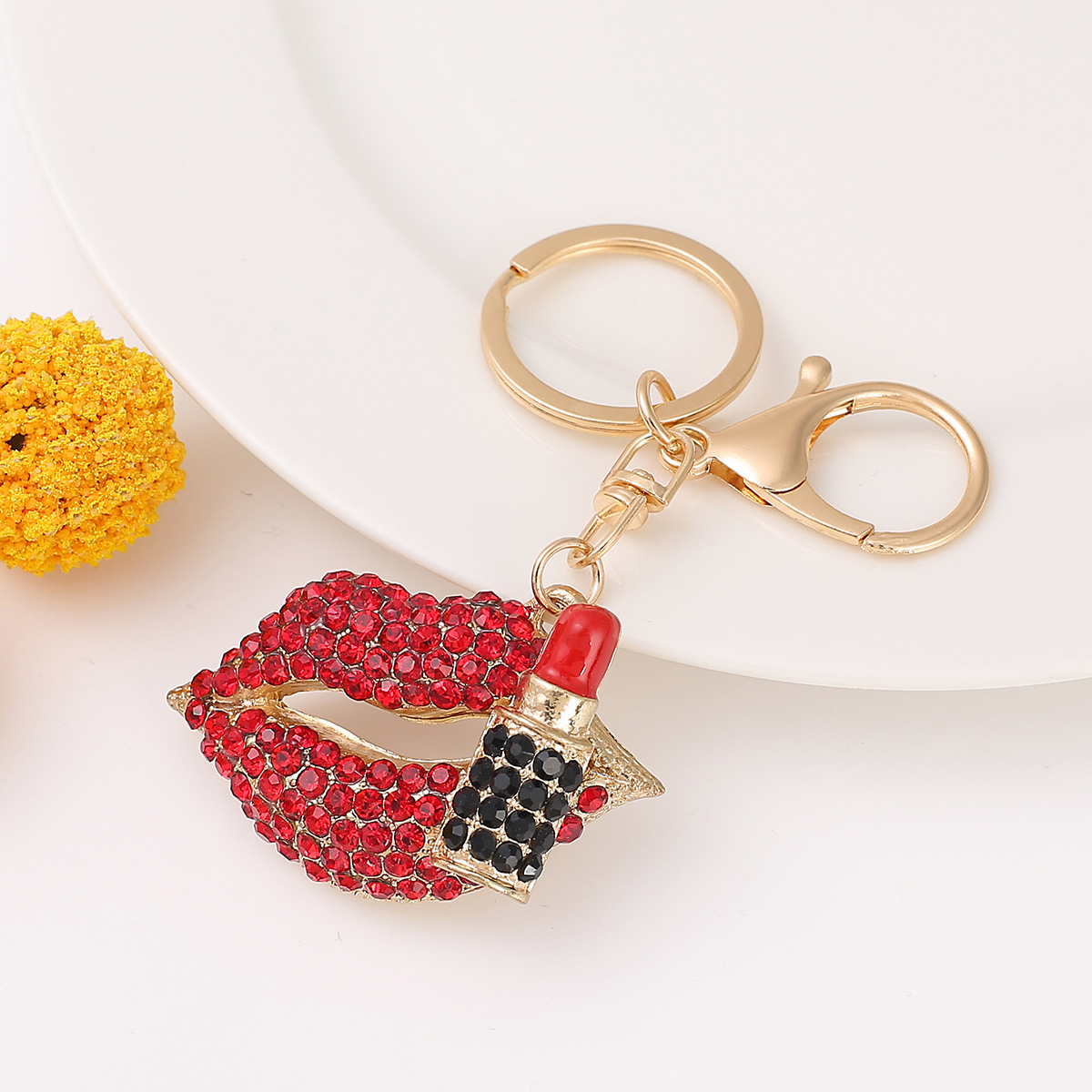 Diamond-embedded mouth red lip car keychain metal cute women's bag pendant key chain ring creative accessories gift