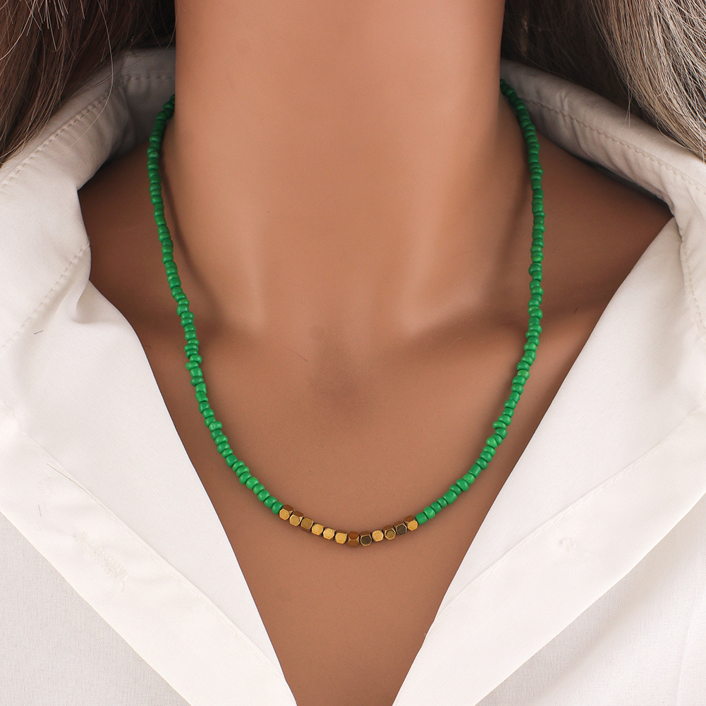 European and American minority ethnic style rice bead necklace female versatile personality handmade beaded clavicle chain necklace jewelry wholesale