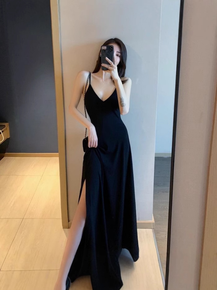 Korean Style Elegant Chic Style Sexy Thin Shoulder Strap V-Neck Strap Dress Solid Color Slim-Fit Long Backless dress Women