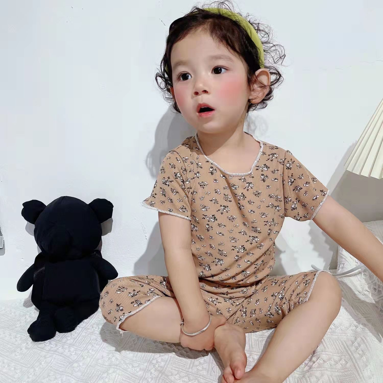 Children's Pajamas Ice Silk Summer Girls' Short-Sleeved Floral Suit Summer Two-Piece Set Can Be Worn Outside