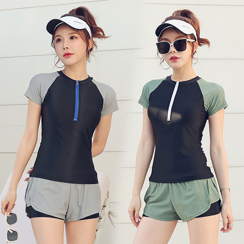 Picture of Women's Sporty Swimsuit, Conservative Two-Piece Swimsuit, Slimming and Sun-Protective, High-Elasticity, Covers Flaws