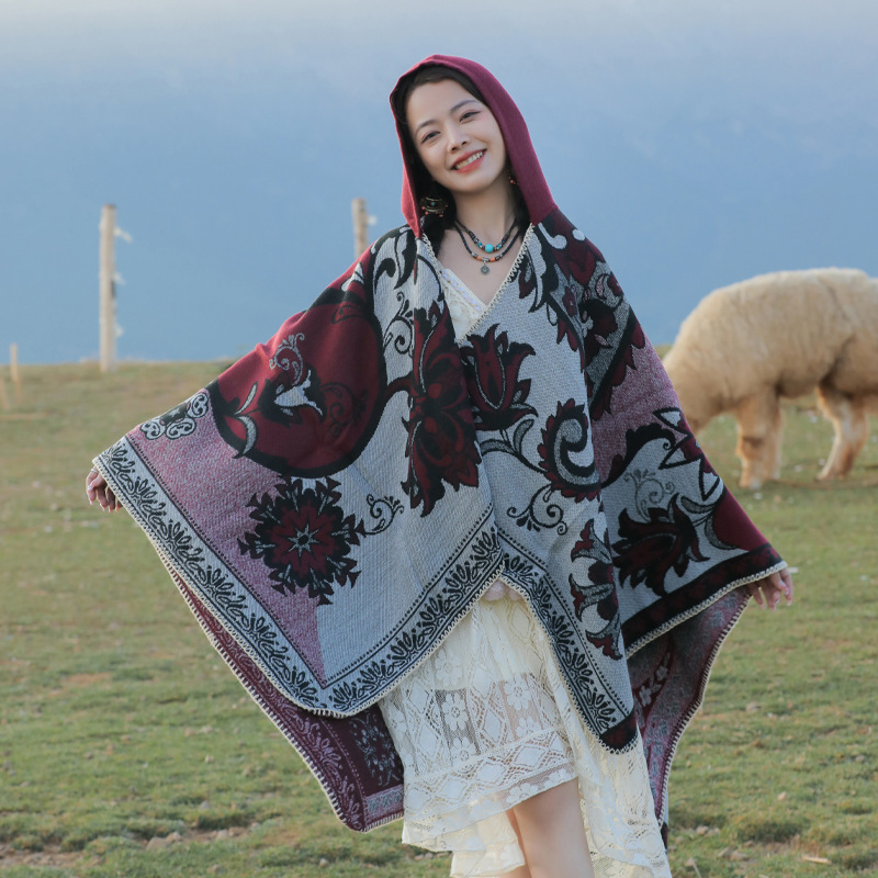 Picture of Hooded shawl cloak Lijiang Xinjiang Xizang grassland tourism wear photo warm outer cape factory wholesale