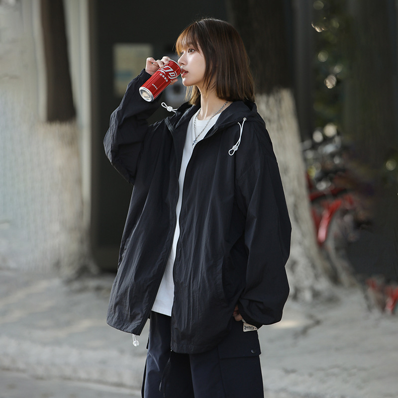 Picture of UPF50 Ice Silk Sunscreen Clothing Women's Summer Thin Loose Waterproof Sunscreen Clothing Couple Coat Men Can Develop LOGO