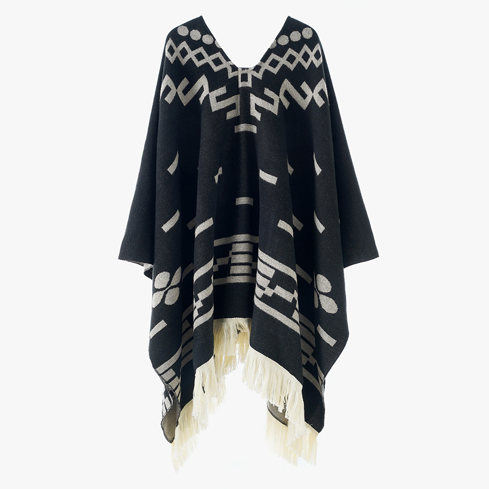 Picture of 2025 New Tassel Pullover Cape Outer Wear Shawl Warm Large Shawl Outer Wear High-end Geometric Pattern