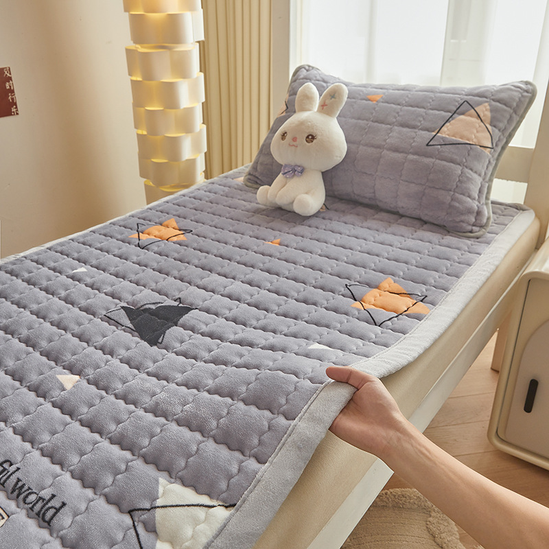 Picture of Milk Velvet Mattress Home Foldableing Soft Cushion Student Bedding Three-Piece Set Printed Dormitory Mat Special Single Mattress