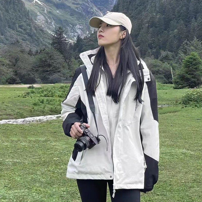 Picture of Outdoor assault clothing three-in-one women's windproof water-splashing lovers single-layer thin mountaineering jacket men's wholesale
