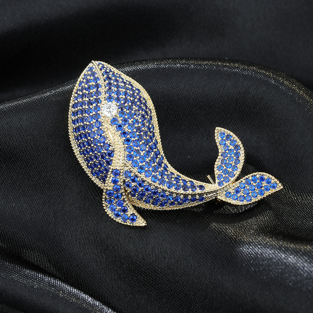 Picture of Korean-Style Copper Inlaid Diamond Fashion Elegant Blue Whale Brooch Temperament Animal Pin Collar Pin Sweater Suit Lapel Pin