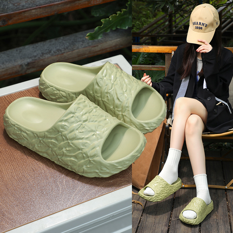 25 New Summer Sandals and Slippers Outdoor Non-Slip Thick Sole Shoes for Couples Trendy EVA Slippers Beach Shoes