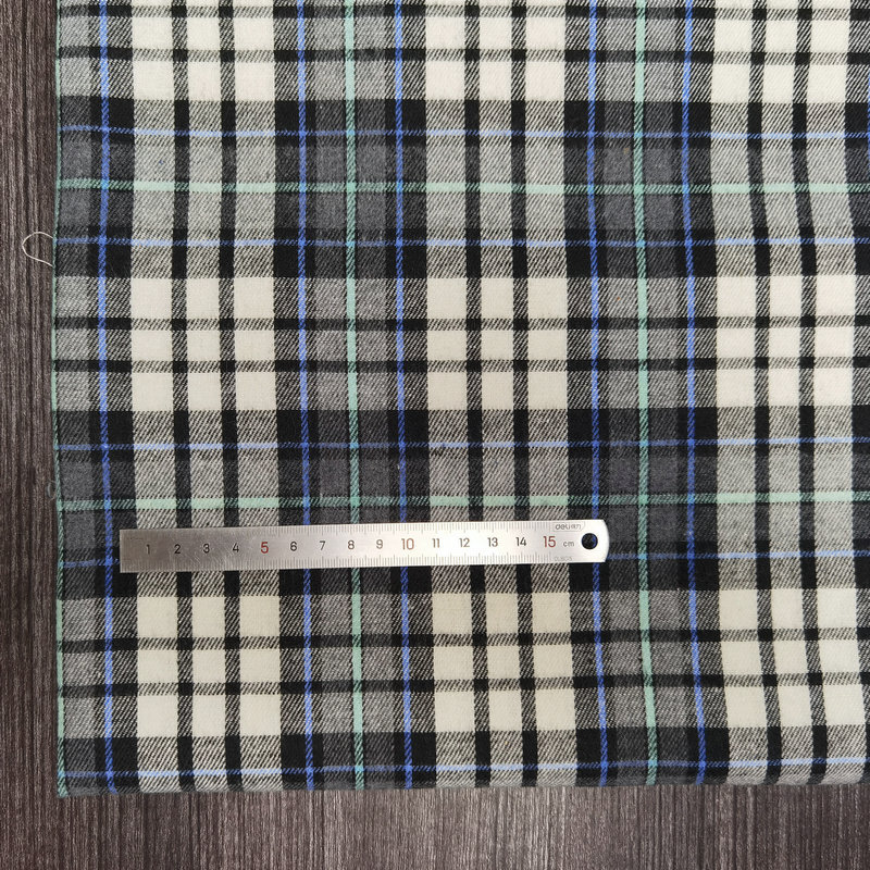 Picture of Spot twill sanding cotton plaid children's shirt plaid fabric 21 yarn-dyed flannel decorative fabric