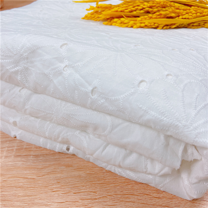 Picture of Spot Water-Soluble Cotton Lace Cut Out Punched Embroider Fabric 130cm9088 Cotton Double-Sided Lace Embroidered Fabric