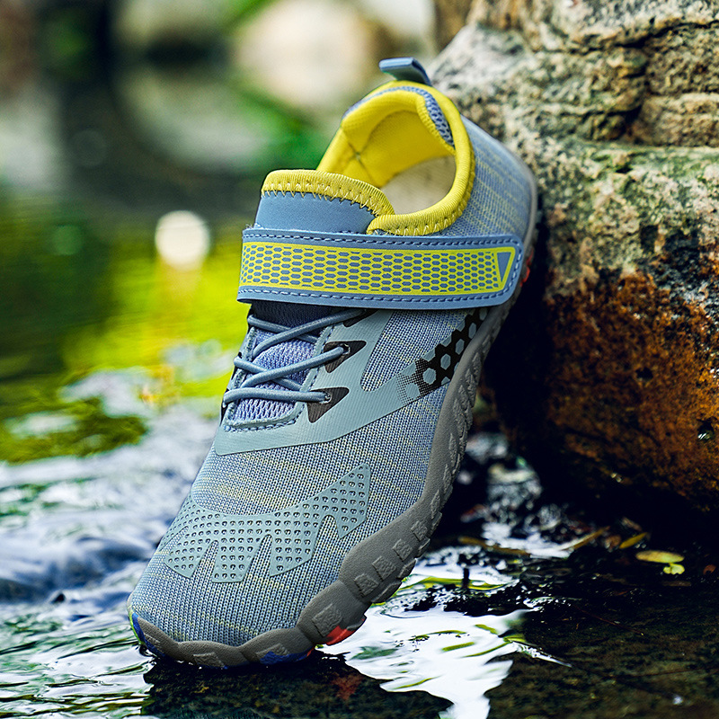 Cross-border Children's Shoes for Boys and Girls Outdoor Wading Shoes Non-slip Anti-cut Anti-sea Shoes Swimming Shoes Lightweight Beach Shoes
