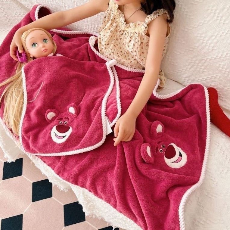 Picture of Household Cartoon Strawberry Bear Embroidered Water Absorbent Quick-drying Towel Hair-free Soft Water Absorbent Bath Towel suit